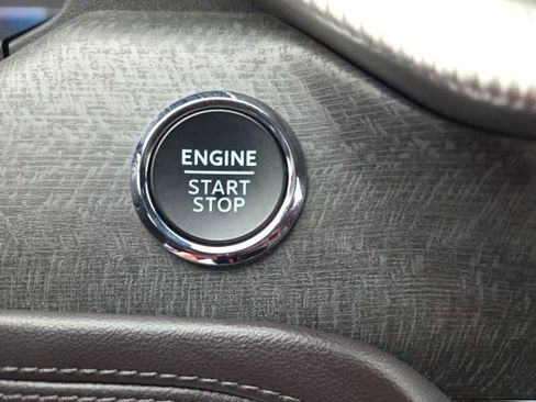 Used 2025 Ford Explorer Platinum w/ LUX Leather Package image 19