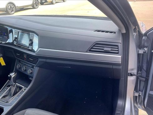 Used 2024 Volkswagen Jetta S image 15