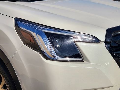 Used 2023 Subaru Forester Sport image 9