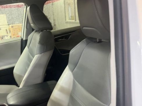 Used 2021 Toyota RAV4 Limited w/ Limited Grade Weather Package image 11