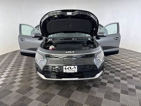 Certified 2023 Kia Niro Wind w/ Wind Preserve Package FWD image 13