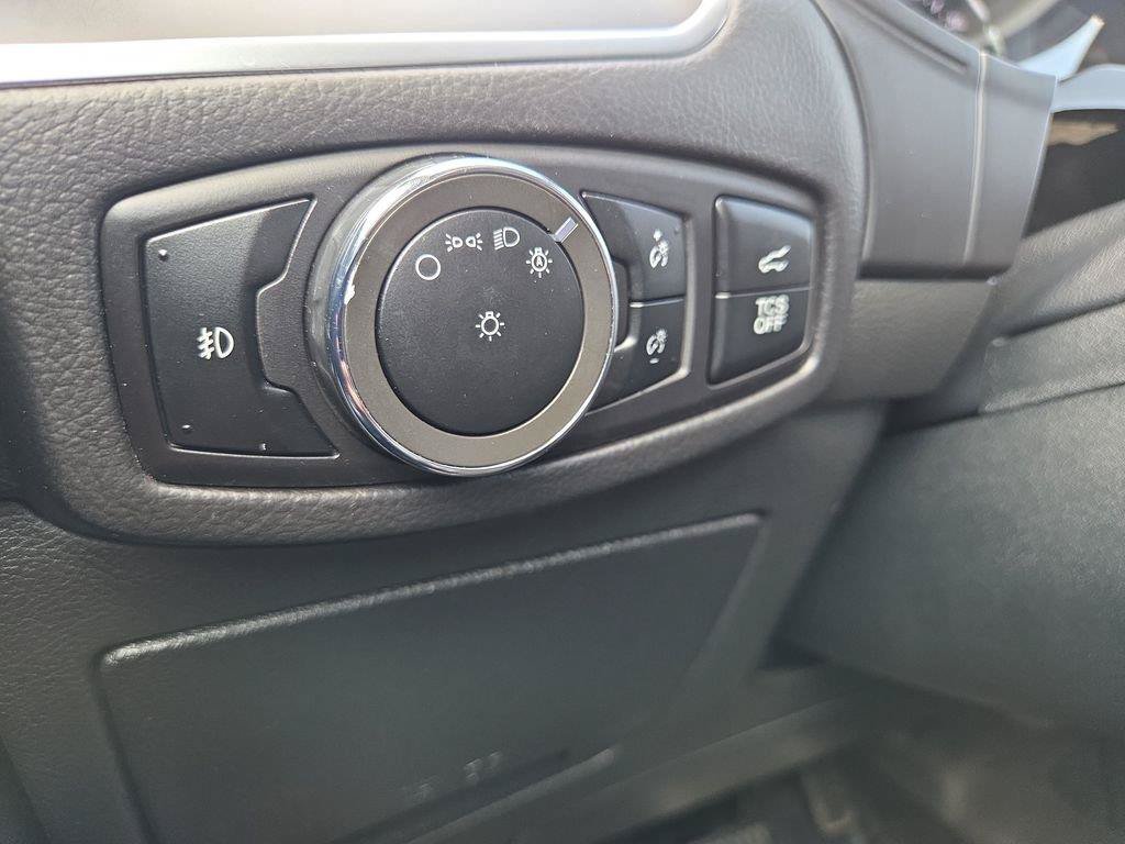 Used 2024 Ford Edge Titanium AWD/4WD image 22