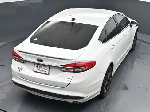 Used 2018 Ford Fusion SE w/ Equipment Group 201A image 27