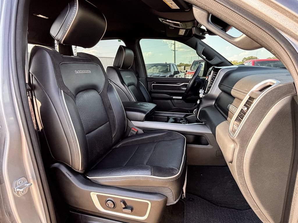 Used 2022 RAM 1500 Laramie AWD/4WD image 28