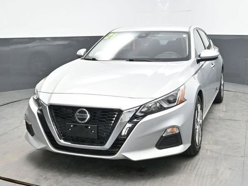 Used 2021 Nissan Altima 2.5 S FWD image 2