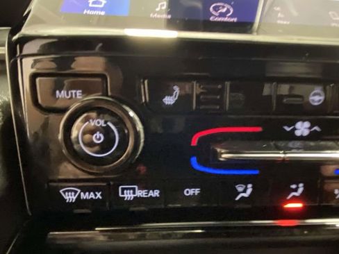 Used 2021 Jeep Grand Cherokee L Limited image 21