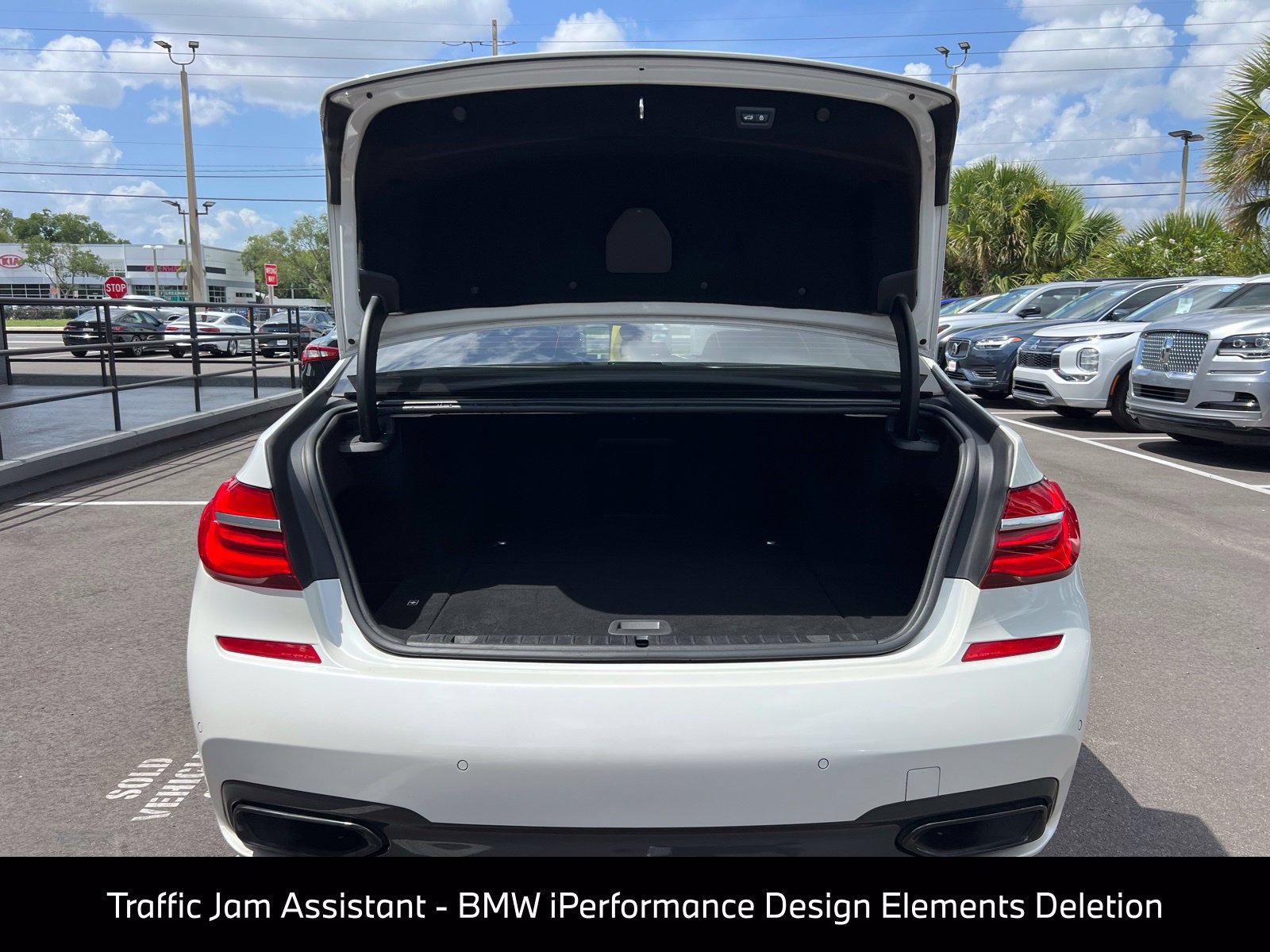 Used 2018 BMW 740e xDrive w/ M Sport Package AWD/4WD image 19