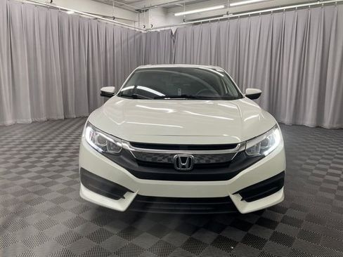 Used 2018 Honda Civic EX image 2