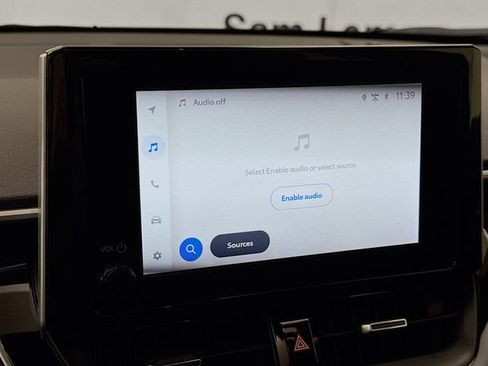 Used 2024 Toyota Corolla Cross XSE w/ Convenience Package image 15