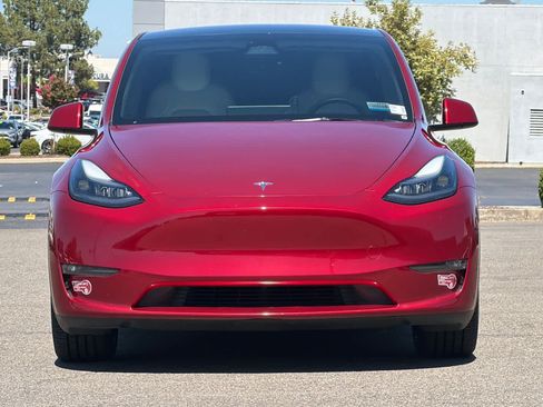 Used 2024 Tesla Model Y Long Range AWD/4WD image 10