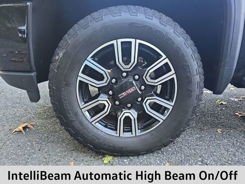 Used 2023 GMC Sierra 2500 AT4 w/ AT4 Preferred Package image 6