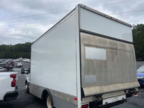 Used 2019 Ford Transit 350 156 DRW RWD image 4