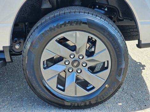 Used 2025 Ford F150 Lightning Flash AWD/4WD image 9