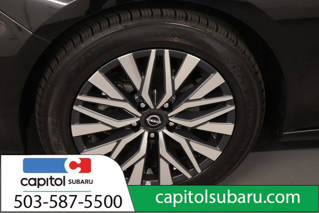 Used 2025 Nissan Altima 2.5 SV FWD image 8