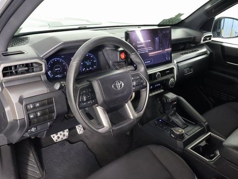 Used 2024 Toyota Tacoma TRD Sport AWD/4WD image 7