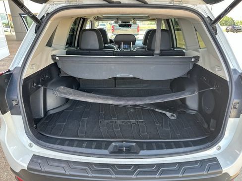 Used 2020 Subaru Forester Limited w/ Popular Package #3 AWD/4WD image 18