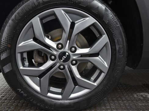 Used 2024 Kia Seltos S image 8