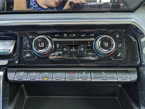 Used 2024 GMC Sierra 2500 Denali w/ Denali Reserve Package image 38