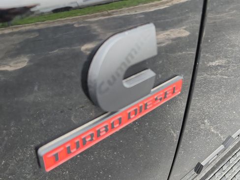 New 2026 RAM 3500 Laramie AWD/4WD image 11