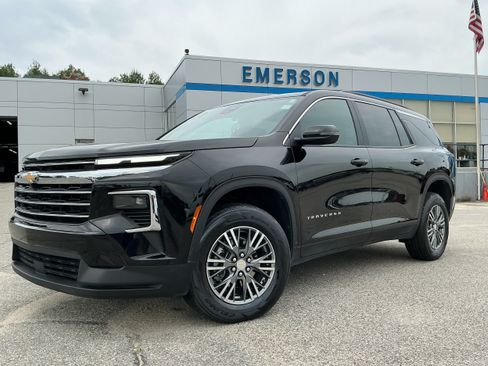 Certified 2025 Chevrolet Traverse LT AWD/4WD image 2
