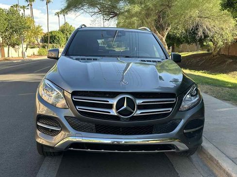 Used 2018 Mercedes-Benz GLE 350 w/ Premium 1 Package image 3