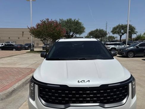 Certified 2026 Kia Carnival SX Prestige FWD image 4
