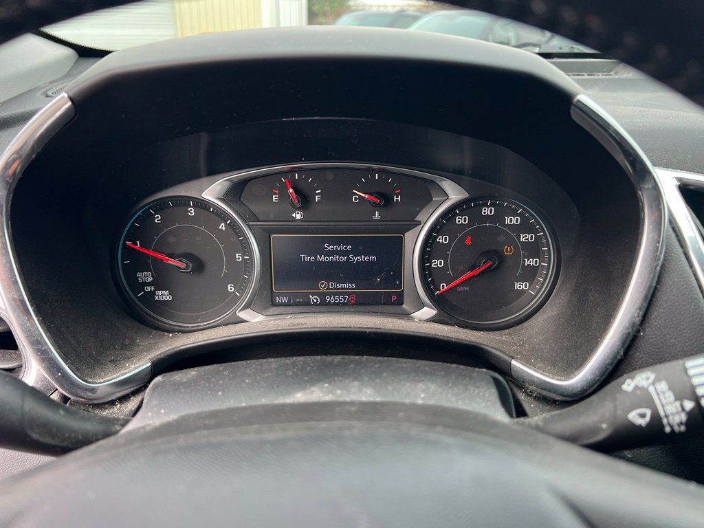 Used 2019 Chevrolet Equinox LT AWD/4WD image 17