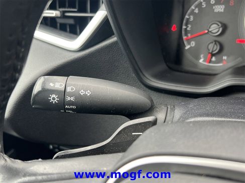 Used 2022 Toyota Corolla SE image 13