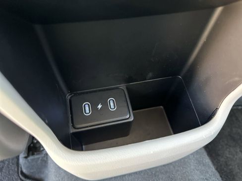 Used 2025 Hyundai Kona Limited AWD/4WD image 20