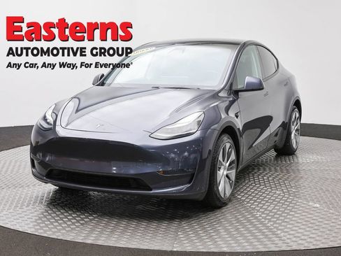 Used 2021 Tesla Model Y Long Range AWD/4WD image 1