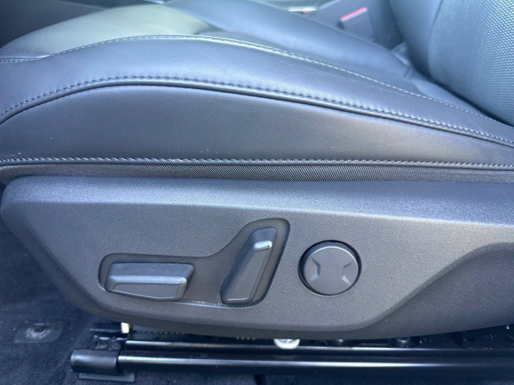 Used 2025 Kia Niro Wind w/ Wind Preserve Package FWD image 9