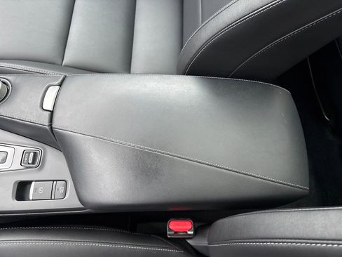 Certified 2019 INFINITI QX50 Luxe w/ Navigation Package image 26