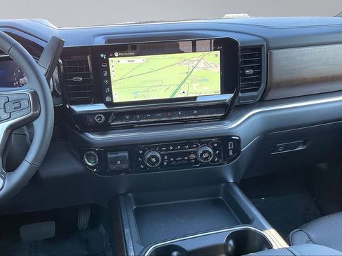 New 2026 Chevrolet Silverado 2500 High Country w/ High Country Premium Package AWD/4WD image 6