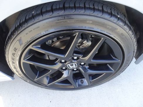Certified 2024 Honda Civic Sport image 10