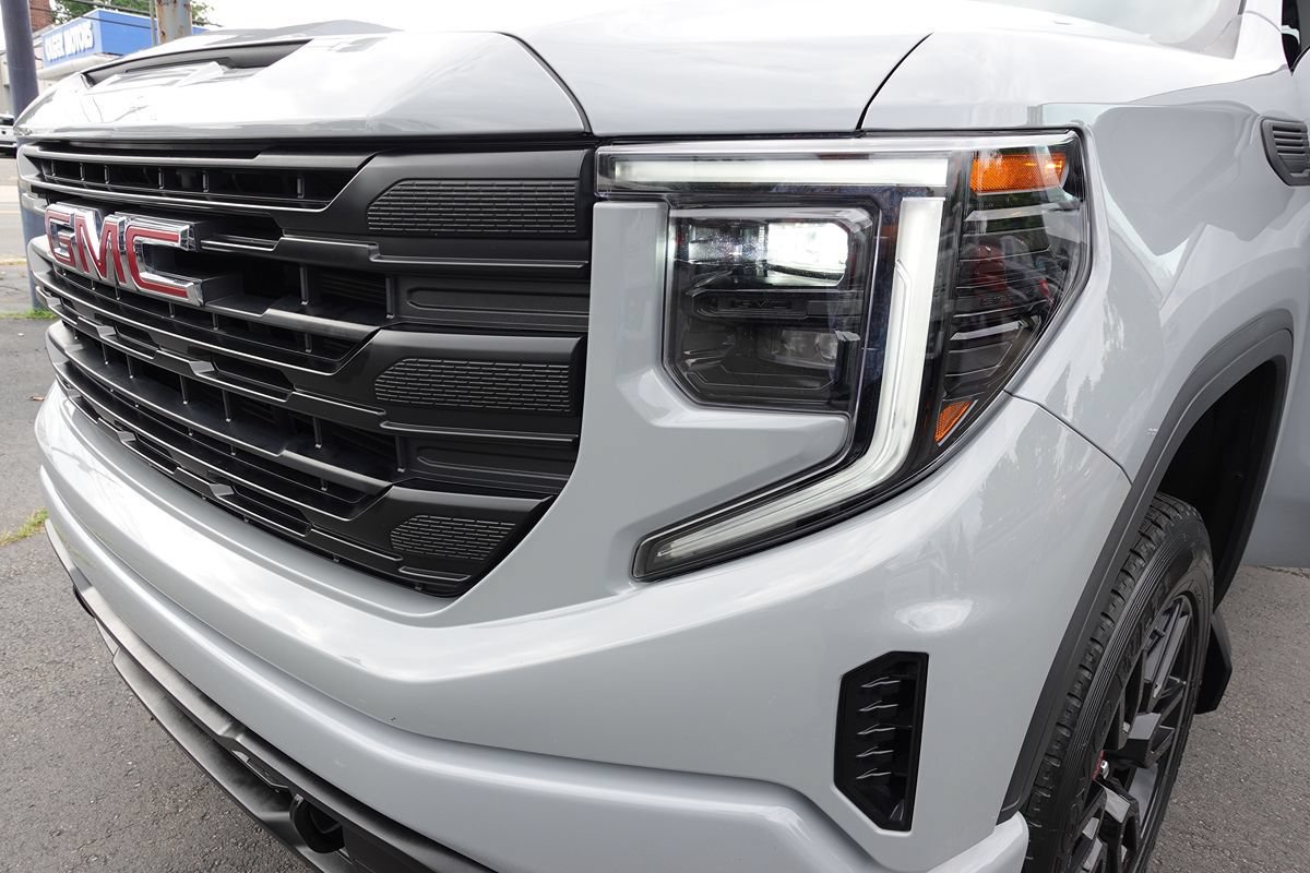 Used 2024 GMC Sierra 1500 Pro w/ Graphite Edition AWD/4WD image 57