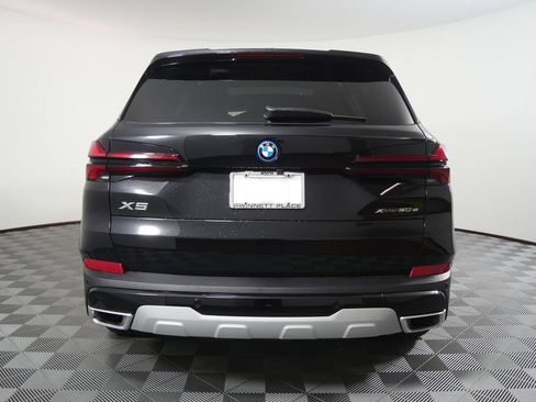 New 2026 BMW X5 xDrive50e AWD/4WD image 4