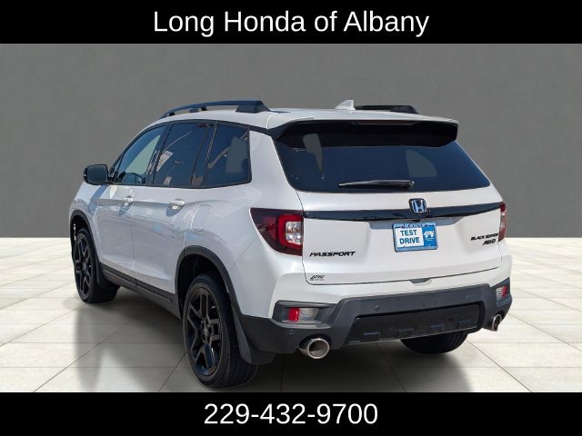 Used 2024 Honda Passport Black Edition image 8