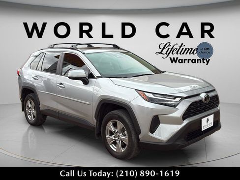 Used 2024 Toyota RAV4 XLE w/ Convenience Package image 16