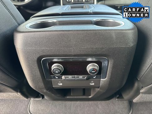 Used 2023 Chevrolet Tahoe Z71 w/ Luxury Package AWD/4WD image 20