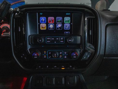 Used 2017 Chevrolet Silverado 1500 LTZ Z71 w/ LTZ Plus Package AWD/4WD image 4