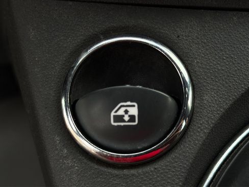 Used 2015 FIAT 500 Turbo w/ Beats Audio Package image 37