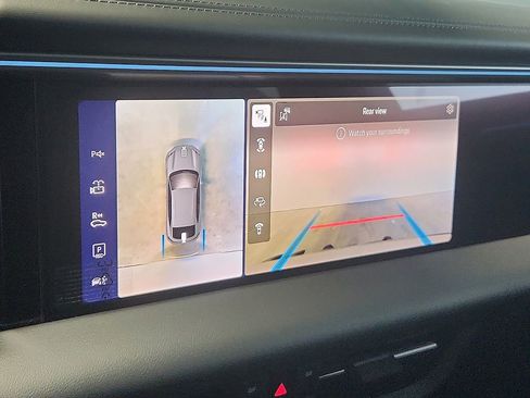 New 2026 Porsche Macan 4 Electric image 16