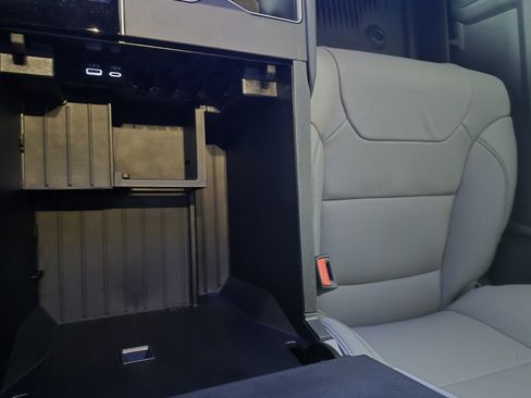 New 2026 Toyota Tundra Limited image 38