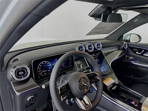 New 2026 Mercedes-Benz GLC 43 AMG GLC 43 AMG image 9