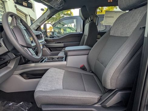 New 2026 Ford F250 XLT w/ XLT Premium Package AWD/4WD image 7