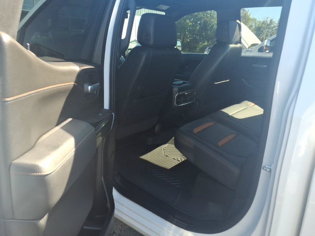 Used 2022 GMC Sierra 1500 AT4 w/ AT4 Preferred Package AWD/4WD image 18