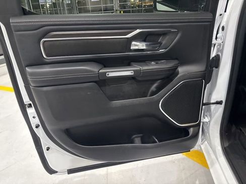Used 2025 RAM 1500 Laramie image 27