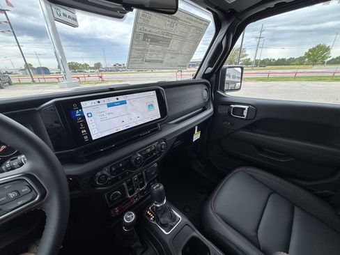 New 2025 Jeep Wrangler Rubicon image 21