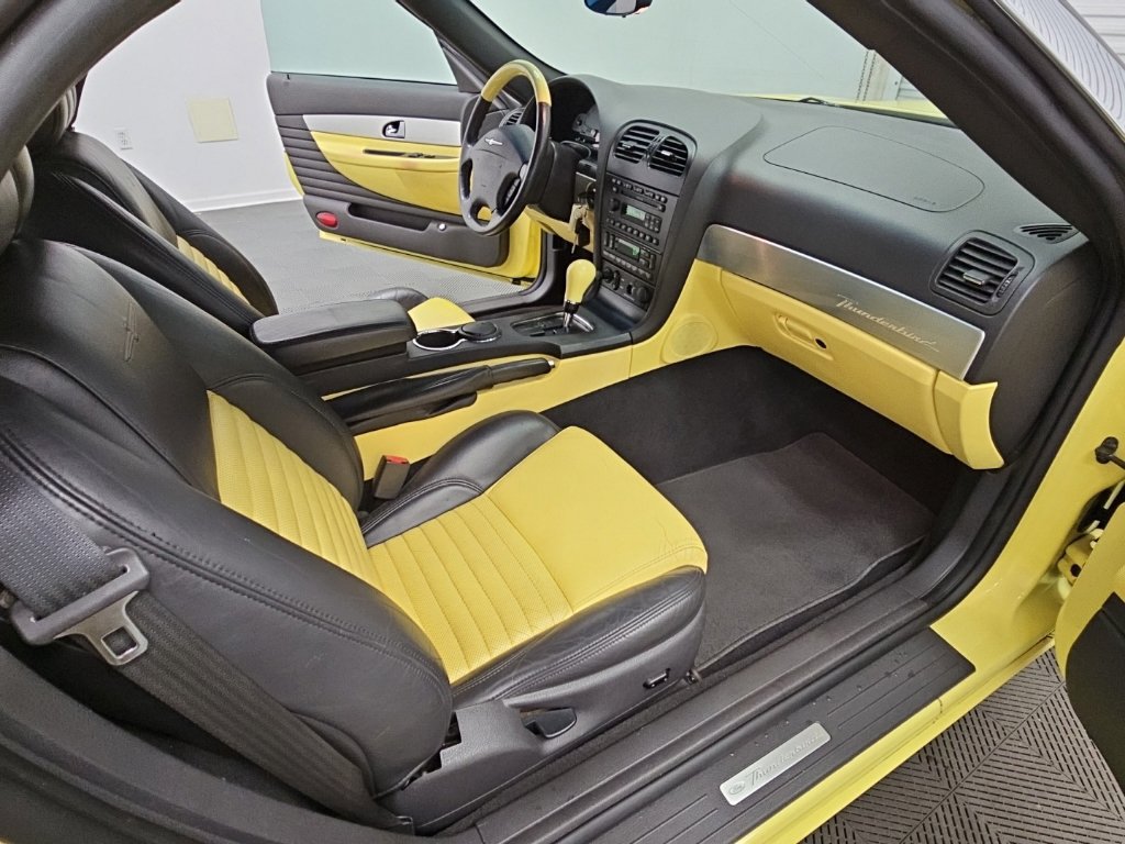 Used 2002 Ford Thunderbird RWD image 24