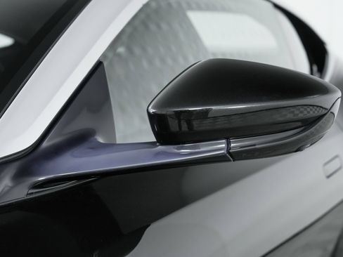 Used 2019 Aston Martin DB11 Coupe RWD image 44